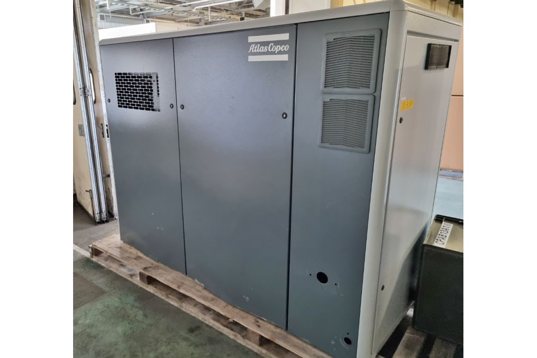 Atlas Copco ZT50 VSD FF Oil free rotary screw air compressor - full details in the description - Image 4 of 18