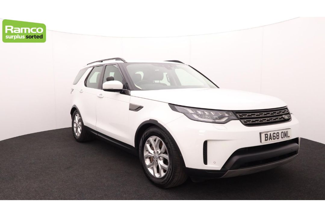 Land Rover Discovery 5 SDV6 3.0 DSE – BA68 OML - Image 3 of 57