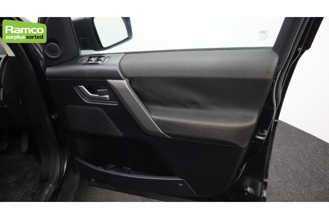 Land Rover Freelander 2 S TD4 2179CC diesel - AV09 DFZ - Black - 97684 miles - MOT 23/05/2025 - Image 19 of 57