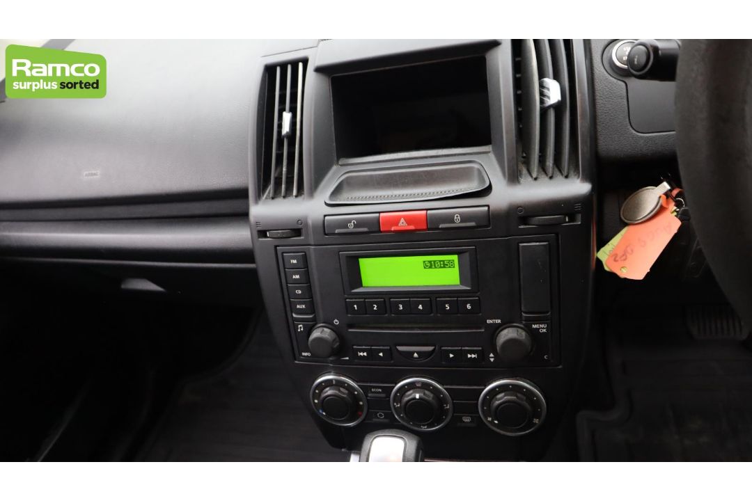 Land Rover Freelander 2 S TD4 2179CC diesel - AV09 DFZ - Black - 97684 miles - MOT 23/05/2025 - Image 13 of 57