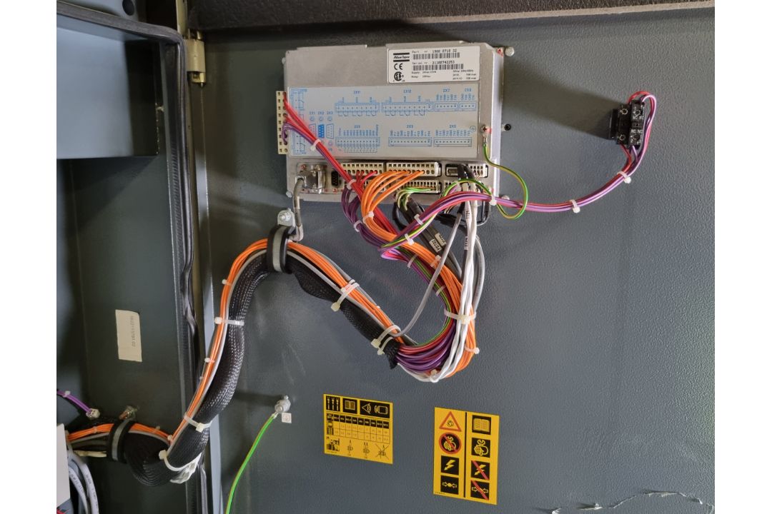 Atlas Copco ZT50 VSD FF Oil free rotary screw air compressor - full details in the description - Image 7 of 18