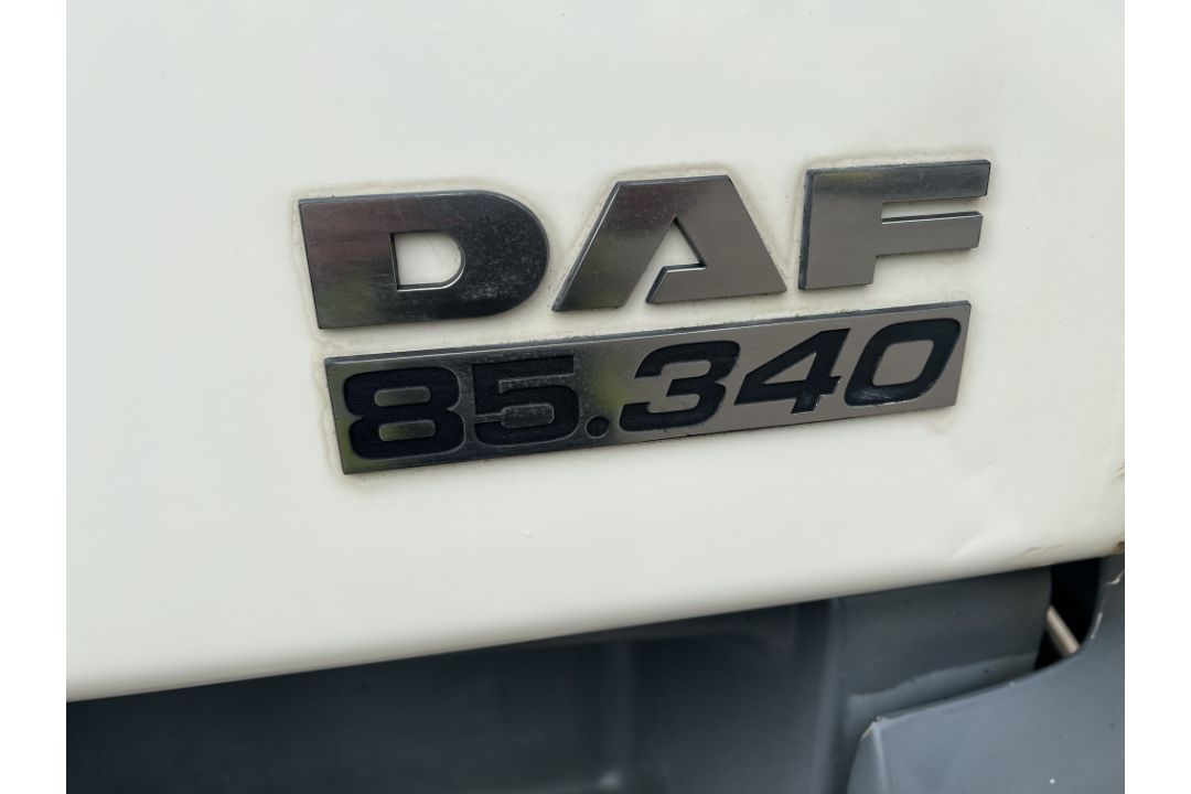 DAF CF 85.340 8x4 hook loader truck with Hyvalift hook loader - 2006 (BU06 DNN) - 267220km - Image 24 of 41