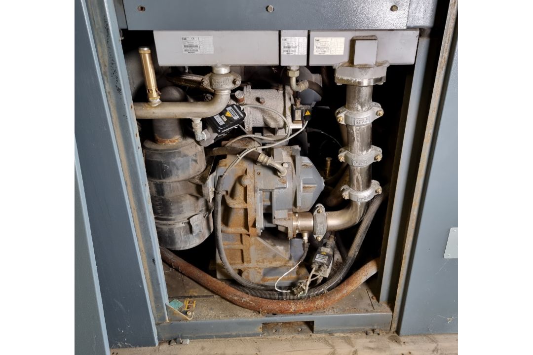 Atlas Copco ZT50 VSD FF Oil free rotary screw air compressor - full details in the description - Image 15 of 18