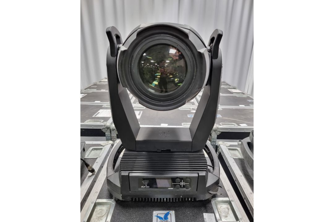 15x SGM G spot moving head lights in flight cases with power cables and brackets - Image 8 of 58