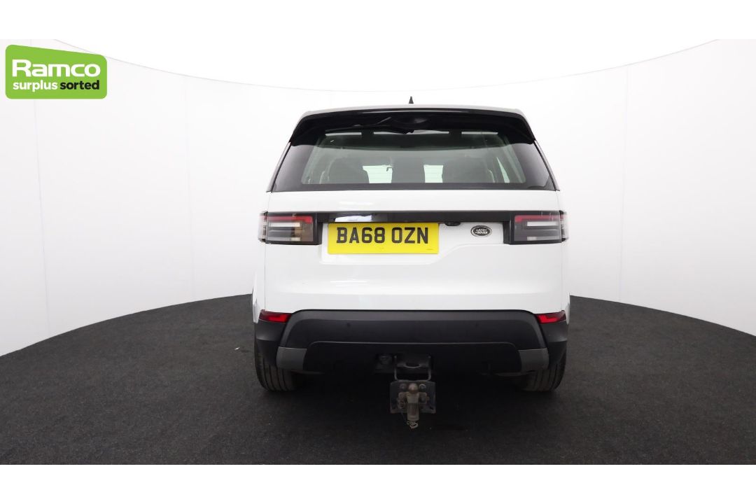 Land Rover Discovery 5 SDV6 3.0 DSE – BA68 OZN - Image 6 of 59