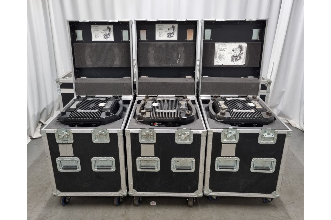 15x SGM G spot moving head lights in flight cases with power cables and brackets - Image 27 of 58