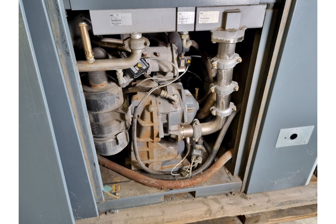 Atlas Copco ZT50 VSD FF Oil free rotary screw air compressor - full details in the description - Image 18 of 18