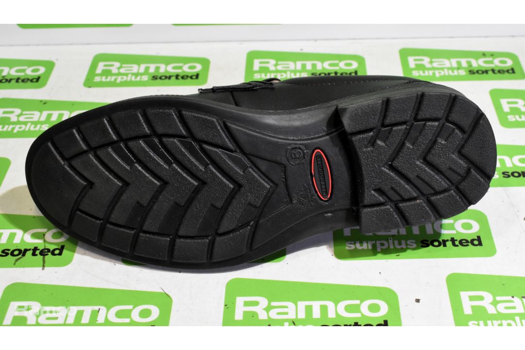 Sterling SS503CM slip on safety shoes - UK 8 & Sterling SS503CM slip on safety shoes - UK 12 - Image 4 of 10