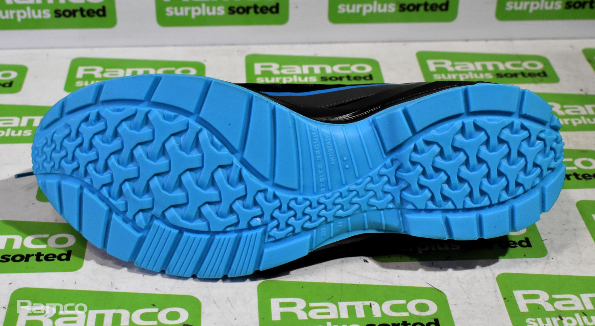 2x pairs of Steitz Secura VD PRO 1100 safety trainers - EU 44 - UK 10 - Image 3 of 5