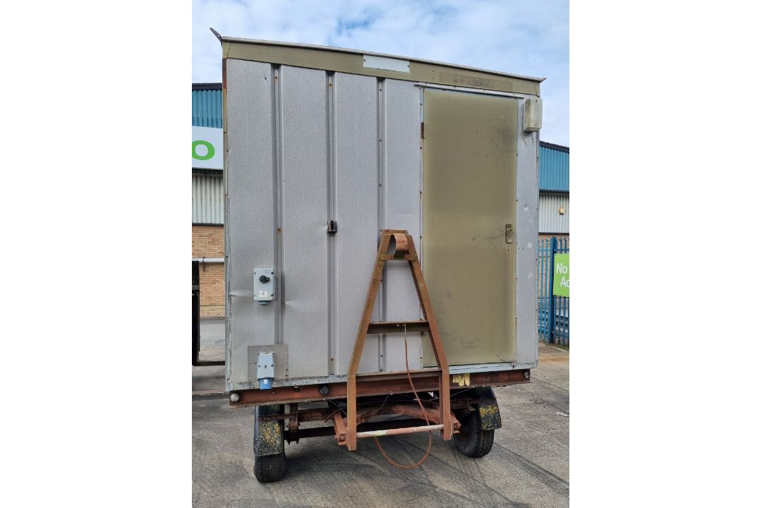 Rollalong portable office cabin with iron trailer - L 7000 x D 2260 x H 3120mm - Image 24 of 26