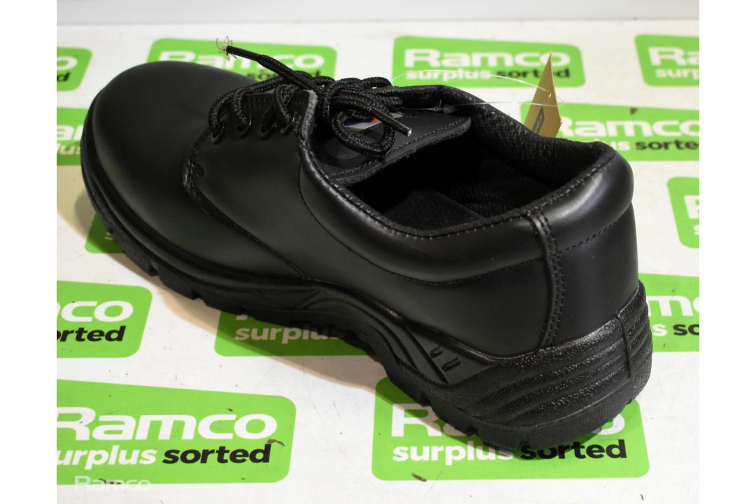 Portwest FC66 Trouper safety shoes - UK 3 & Portwest FC44 Thor safety shoes - UK 7 - Image 2 of 10