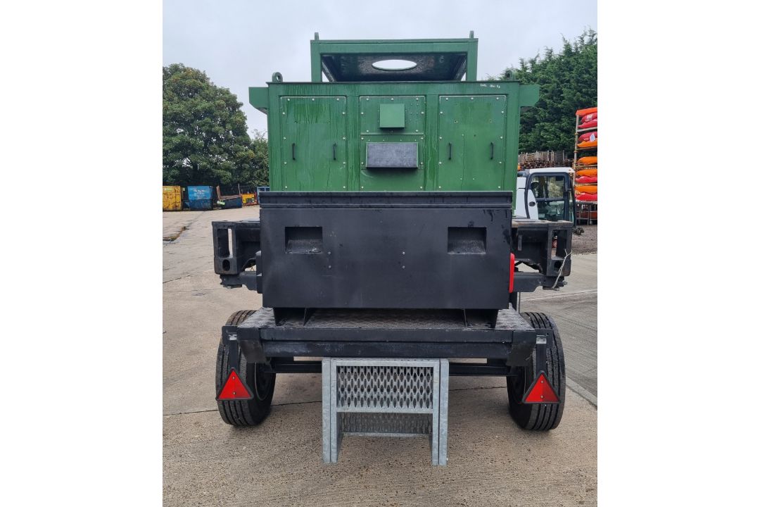GE Seaco modified 20ft ISO container trailer with Nato hitch (NON ROAD LEGAL) - see desc. - Image 8 of 23