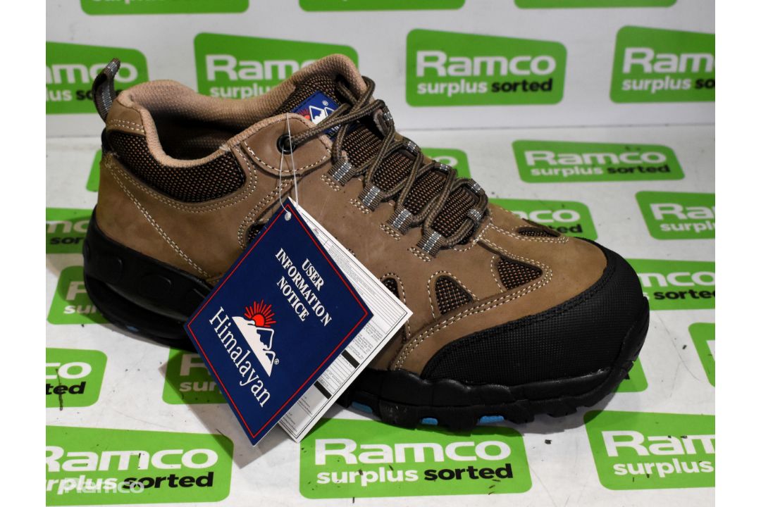2x Safety boots & trainers - see description for full details - Image 6 of 9