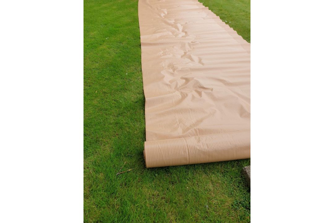 1x roll of Fibre reinforced tarpaulin - 4m wide x 50m long - Image 4 of 10