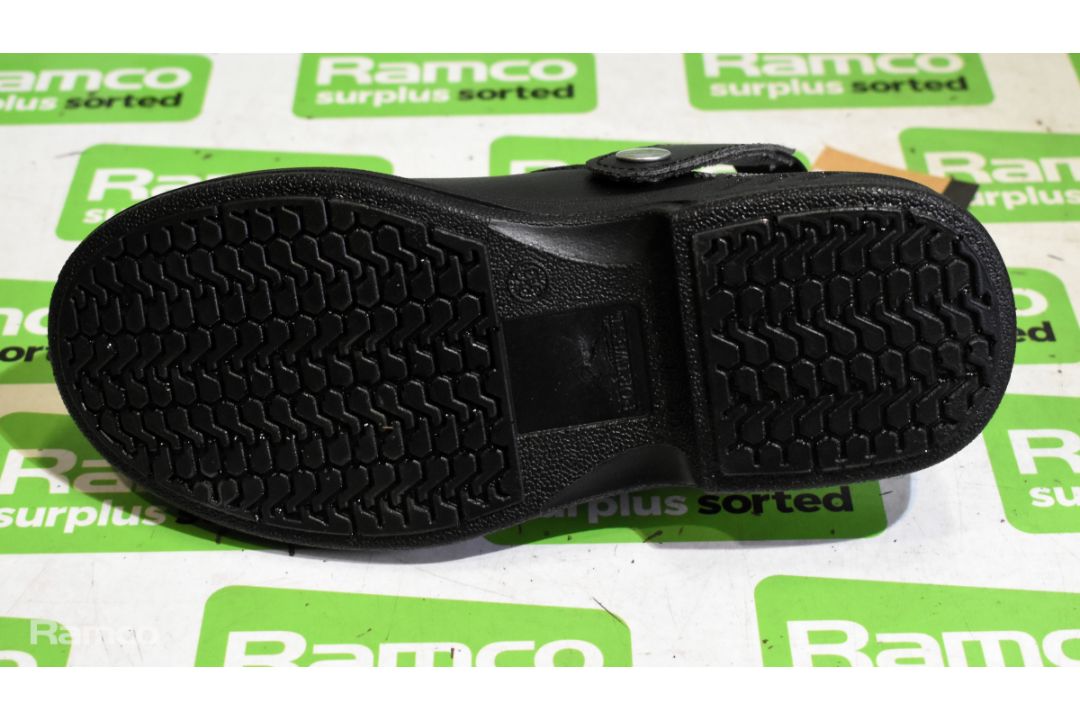 2x pairs of Portwest FW82 safety clogs - UK 3 - Image 3 of 5