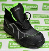 2x pairs of Base Protection B0979 Oren Top safety boots - UK 5