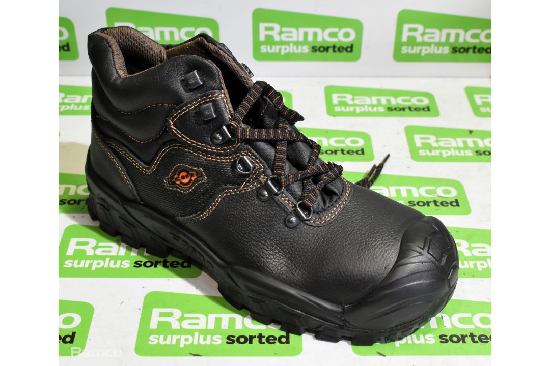 3x pairs of Cofra New Reno black safety boots - UK 7 - Image 1 of 6