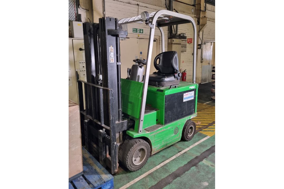 BT C4E200NL electric forklift with side shift module & Ceil Smart derivative forklift charger - Image 2 of 23