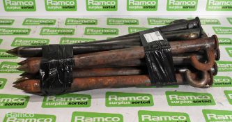13x 457mm steel tent pegs