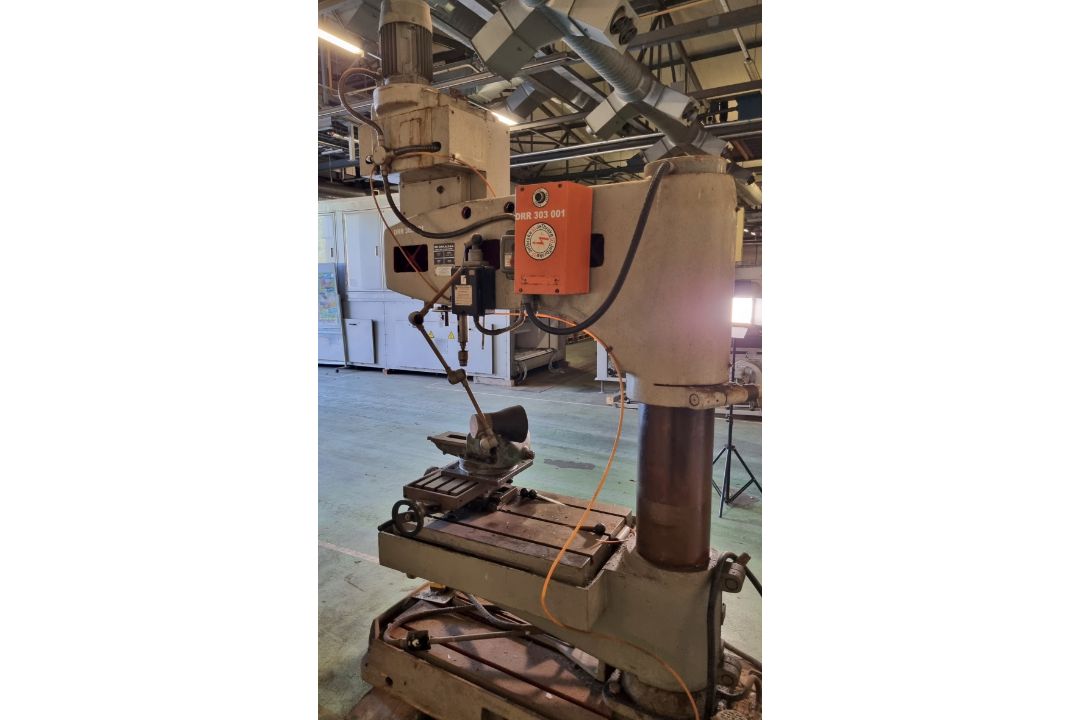 Qualters and Smith Drillmaster QSR3 radial arm drill - Serial No. 1145 - 3 phase 380 / 415V - Image 12 of 16