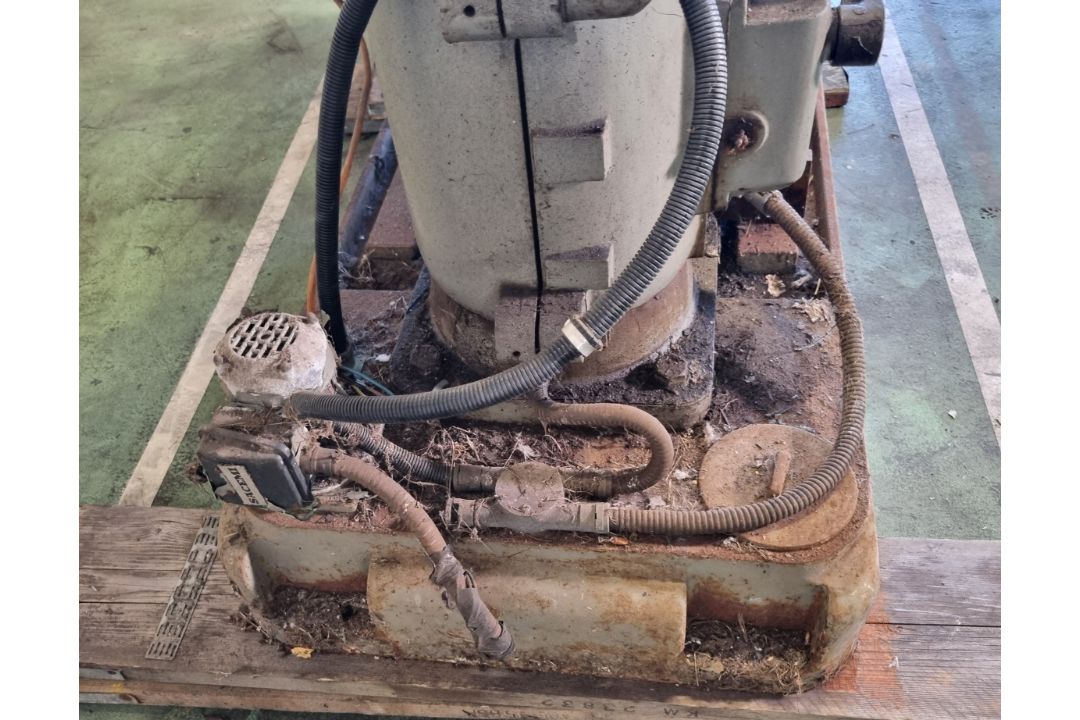 Qualters and Smith Drillmaster QSR3 radial arm drill - Serial No. 1145 - 3 phase 380 / 415V - Image 11 of 16