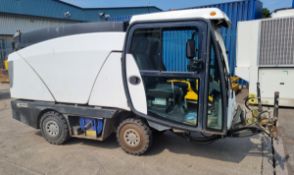 GX09 LKL - 2009 142A 101T Johnston compact road sweeper - 12012 Miles - 2970cc Diesel