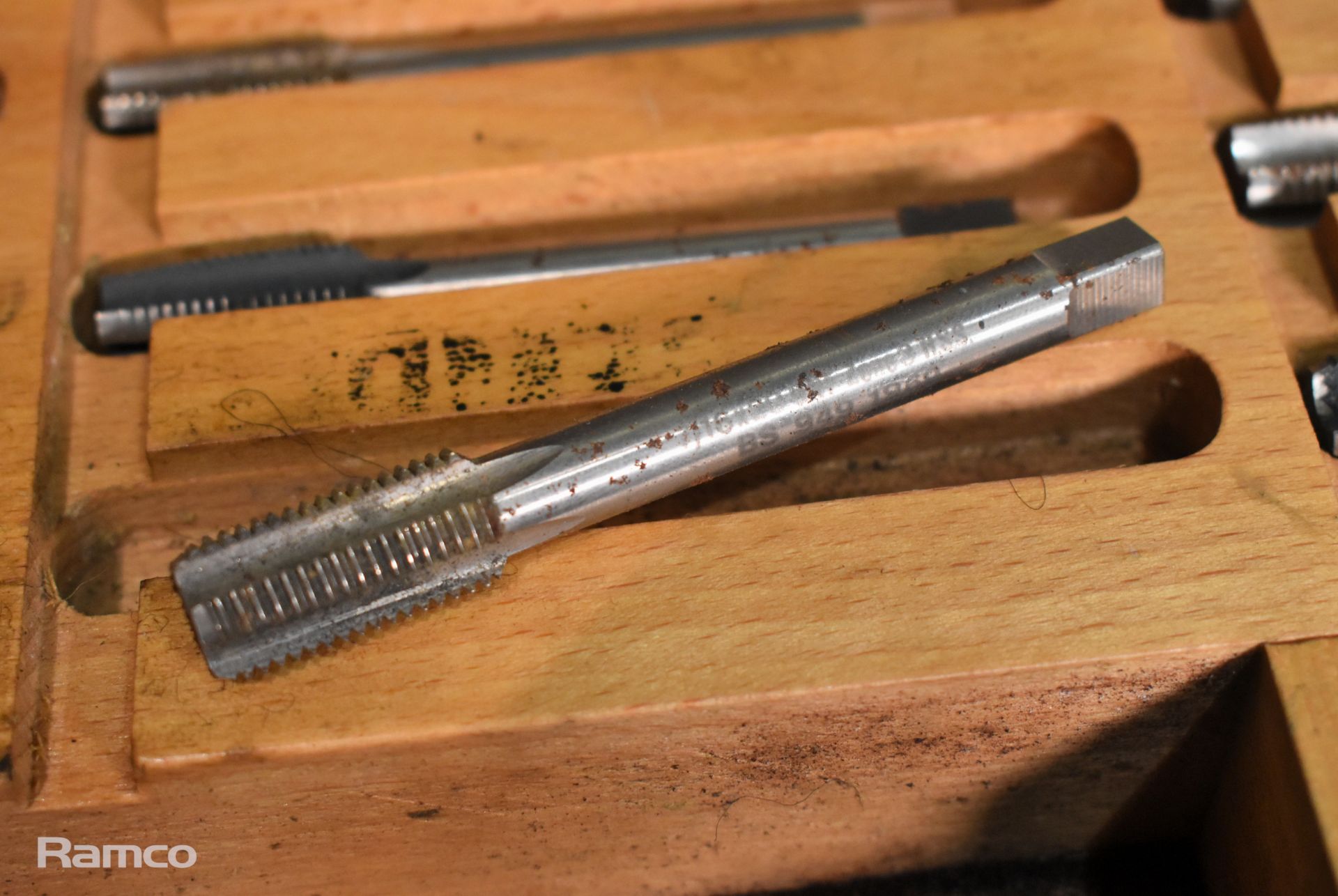 3x Imperial UNF/UNC tap and die sets in metal storage cases -see description for full details - Image 5 of 15