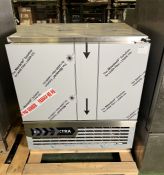 Foster XR20 XTRA stainless steel 20kg blast chiller - 230V - 725W - 50Hz - 6A - Model No. 618642