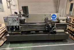 Harrison M400 engine lathe with 3 jaw chuck - 415V - L 2700 x W 1450 x H 1600mm
