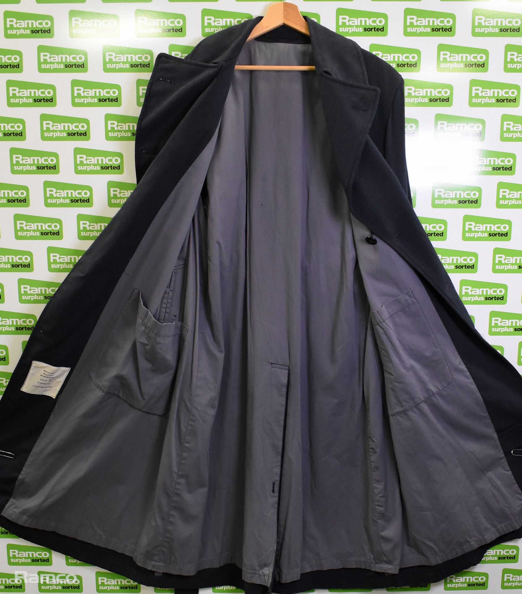 British RAF raincoat - see picture for size - Image 5 of 6