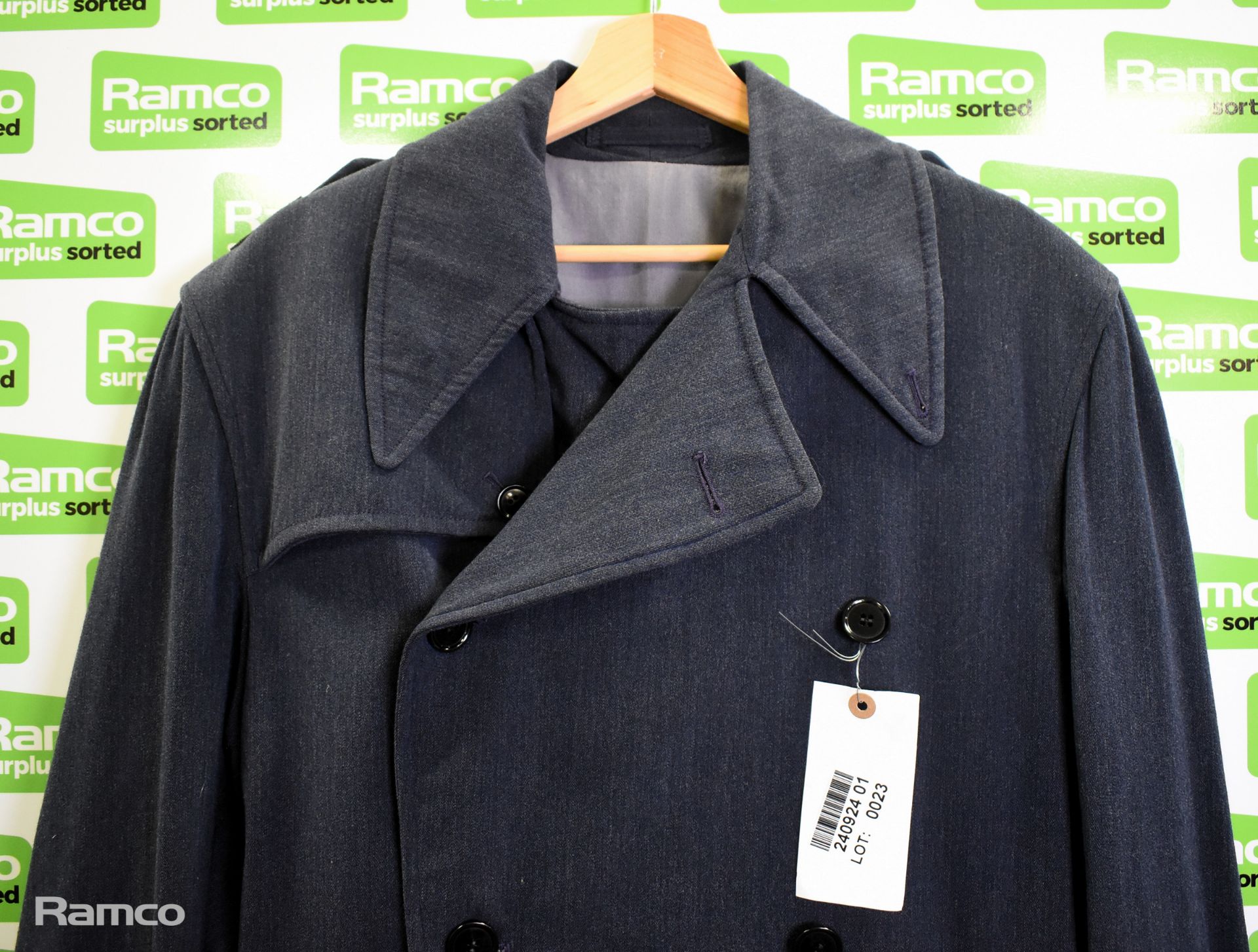 British RAF raincoat - see picture for size - Image 2 of 6