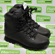 Iturri Patrol boots - mixed sizes - Black - 7M