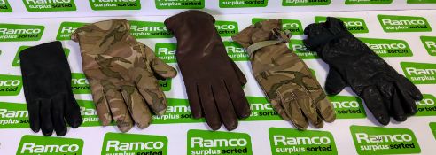 106x British Forces Unpaired gloves - mixed styles - mixed sizes