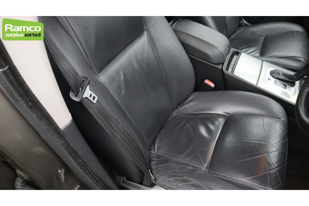 Volvo XC90 D5 AWD 2.4L - AO61 KAX - Image 22 of 64