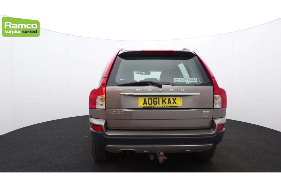 Volvo XC90 D5 AWD 2.4L - AO61 KAX - Image 6 of 64