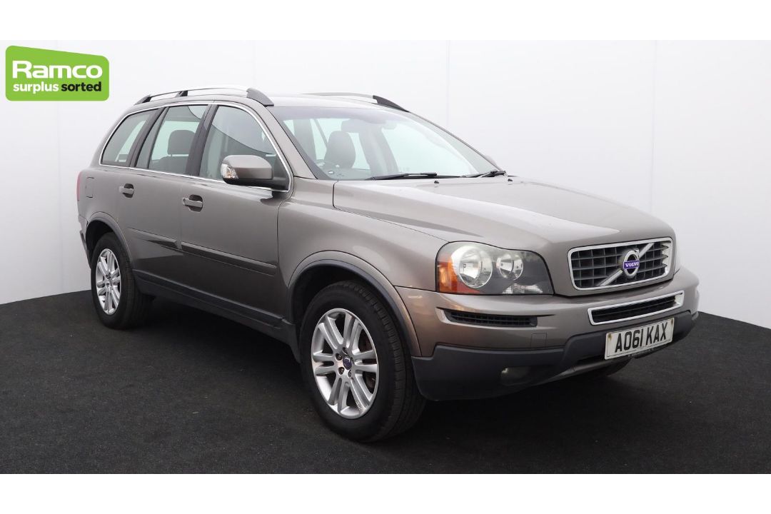 Volvo XC90 D5 AWD 2.4L - AO61 KAX - Image 3 of 64
