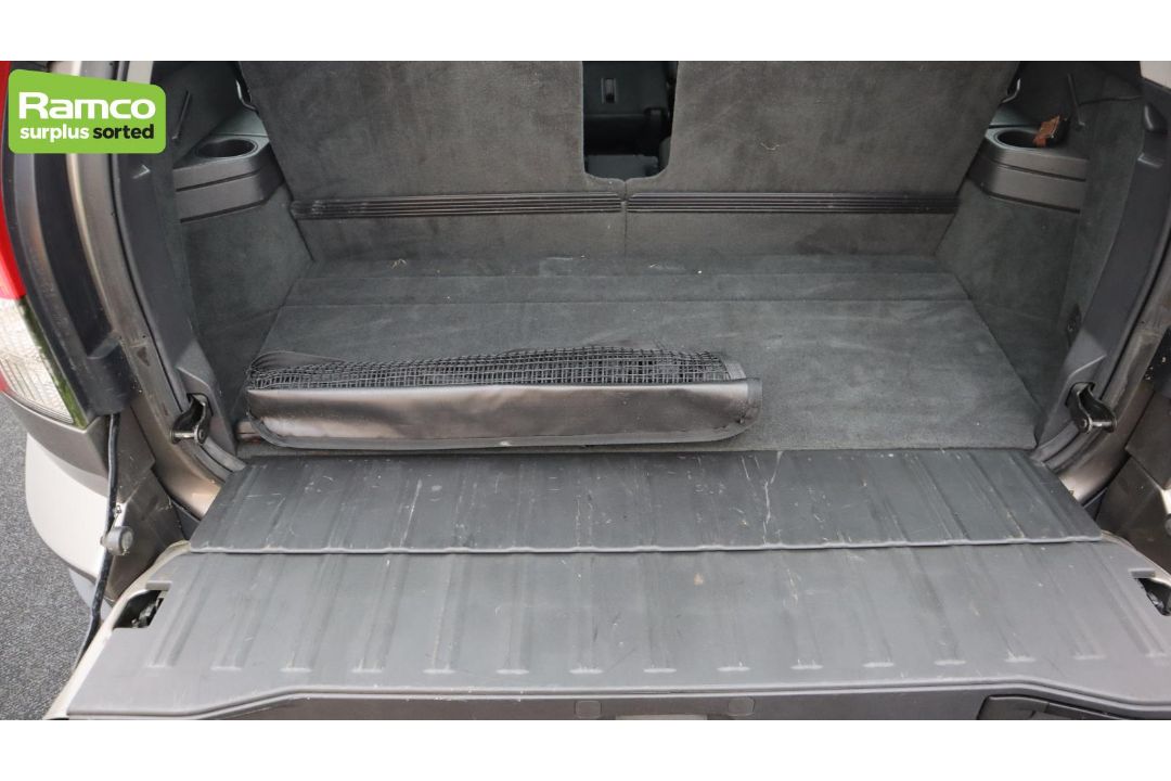 Volvo XC90 D5 AWD 2.4L - AO61 KAX - Image 32 of 64