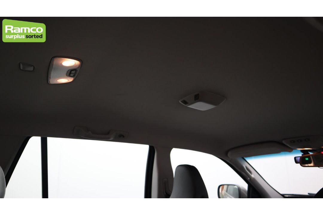 Volvo XC90 D5 AWD 2.4L - AO61 KAX - Image 30 of 64