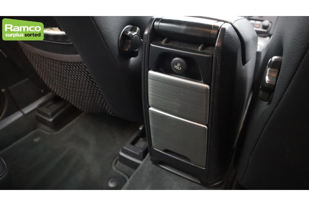 Volvo XC90 D5 AWD 2.4L - AO61 KAX - Image 24 of 64
