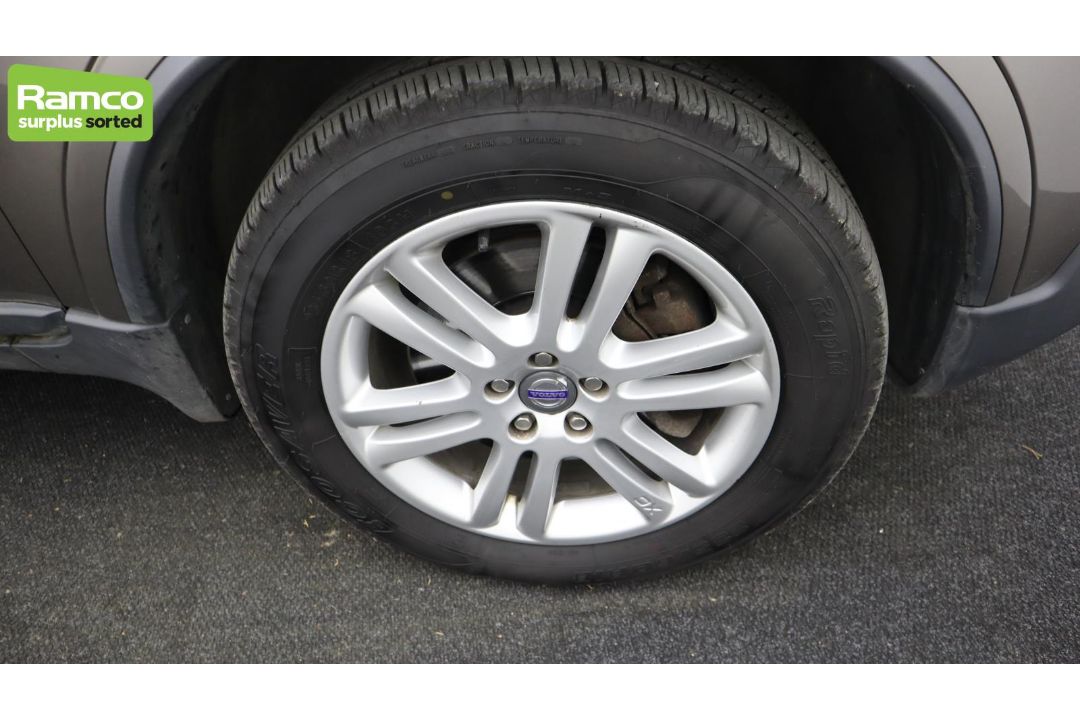 Volvo XC90 D5 AWD 2.4L - AO61 KAX - Image 46 of 64