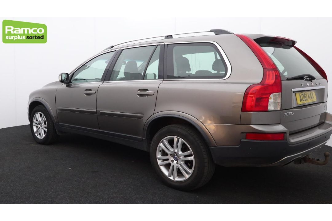 Volvo XC90 D5 AWD 2.4L - AO61 KAX - Image 7 of 64