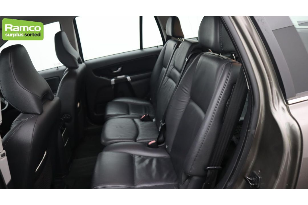 Volvo XC90 D5 AWD 2.4L - AO61 KAX - Image 36 of 64