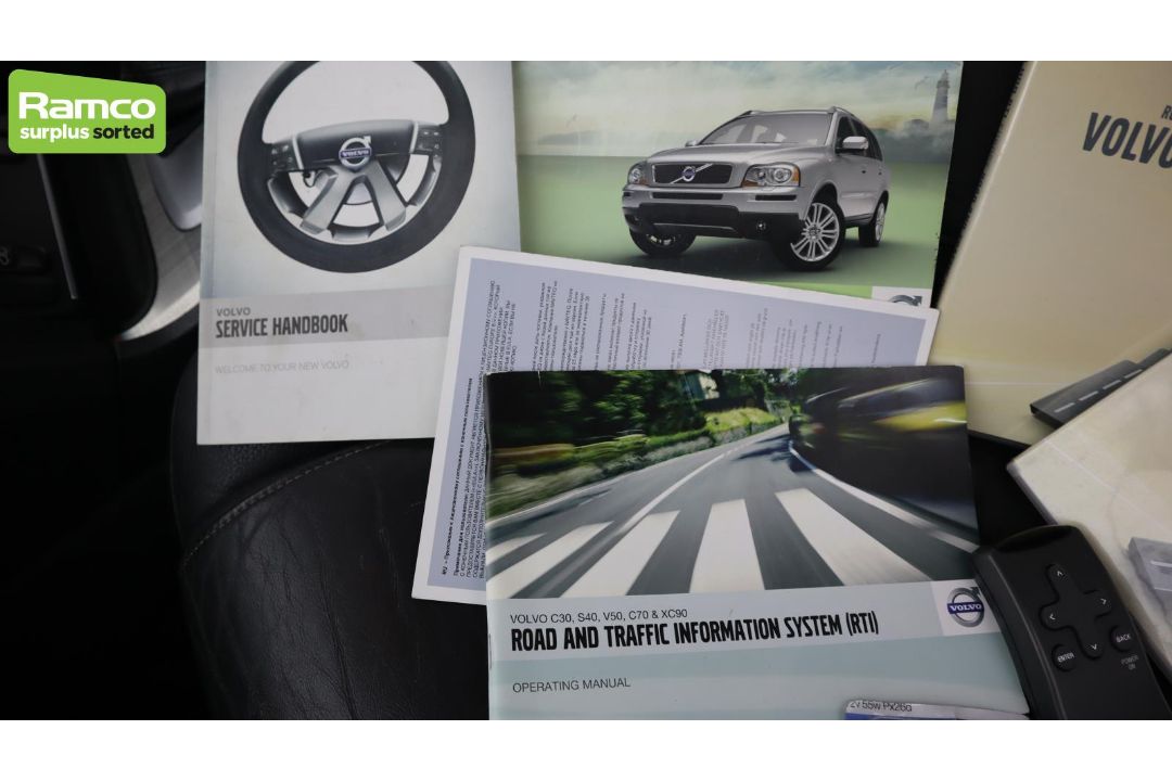 Volvo XC90 D5 AWD 2.4L - AO61 KAX - Image 41 of 64