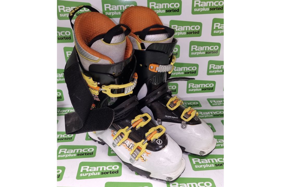 Ski-boots - Scarpa - Black / white / yellow - Boot Sole Length - 322mm - Image 1 of 11