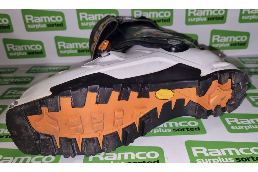 Ski-boots - Scarpa - Black / white / yellow - Boot Sole Length - 322mm - Image 5 of 11