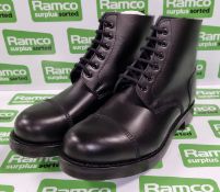 John Land Ankle boots - size 9L - 1 bag, spare laces