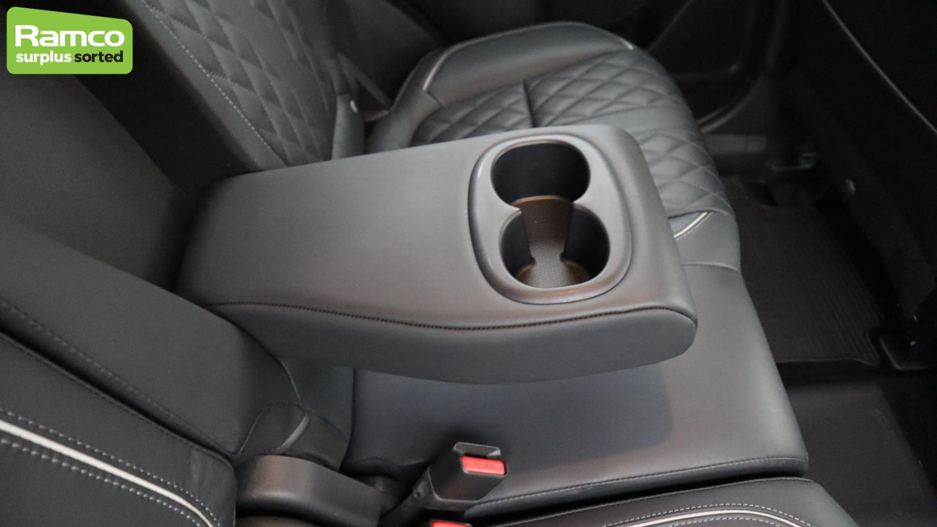Mitsubishi Outlander 4HS PHEV CVT Estate - WN20 YFS - Image 26 of 52