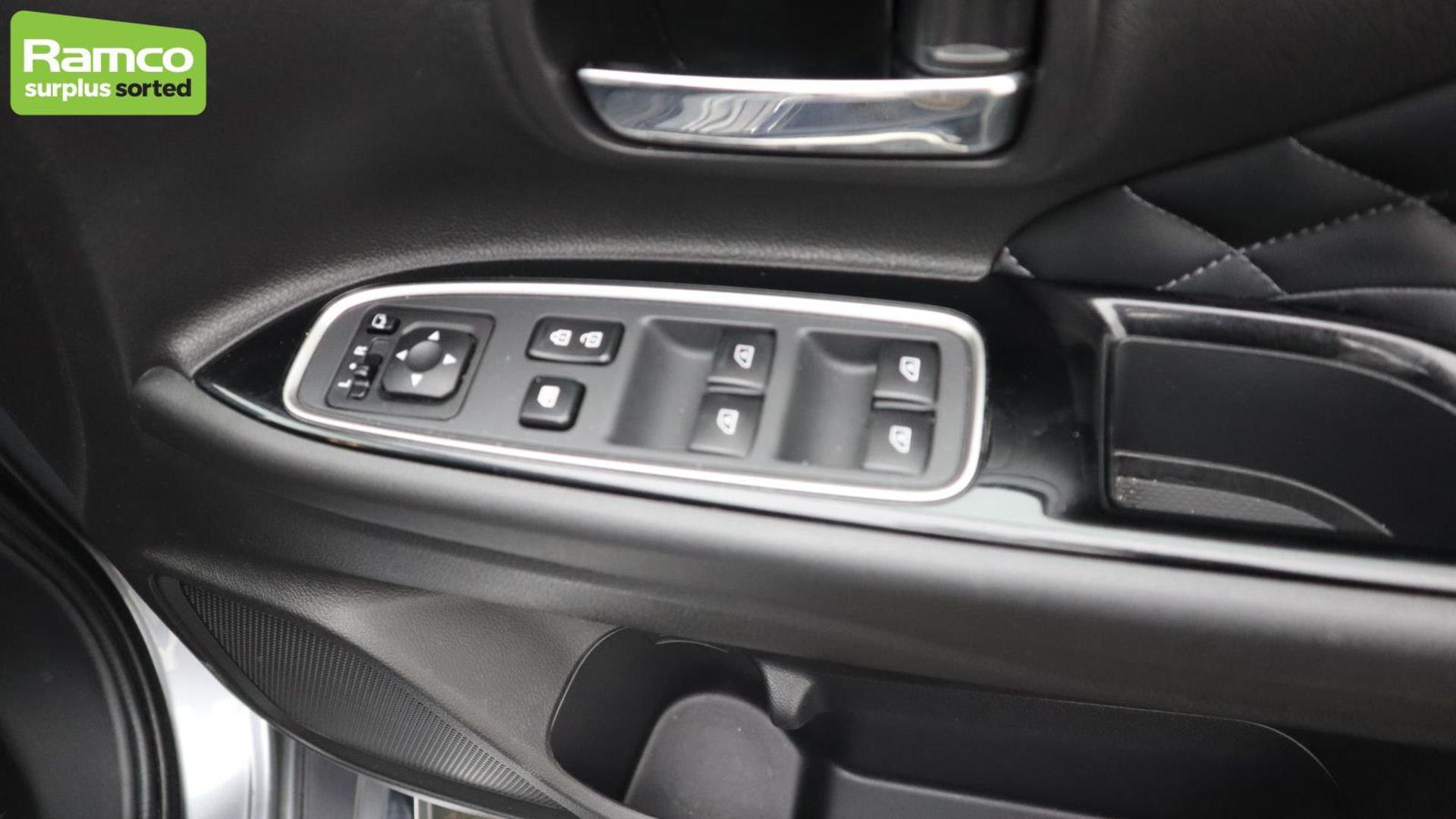 Mitsubishi Outlander 4HS PHEV CVT Estate - WN20 YFS - Image 22 of 52