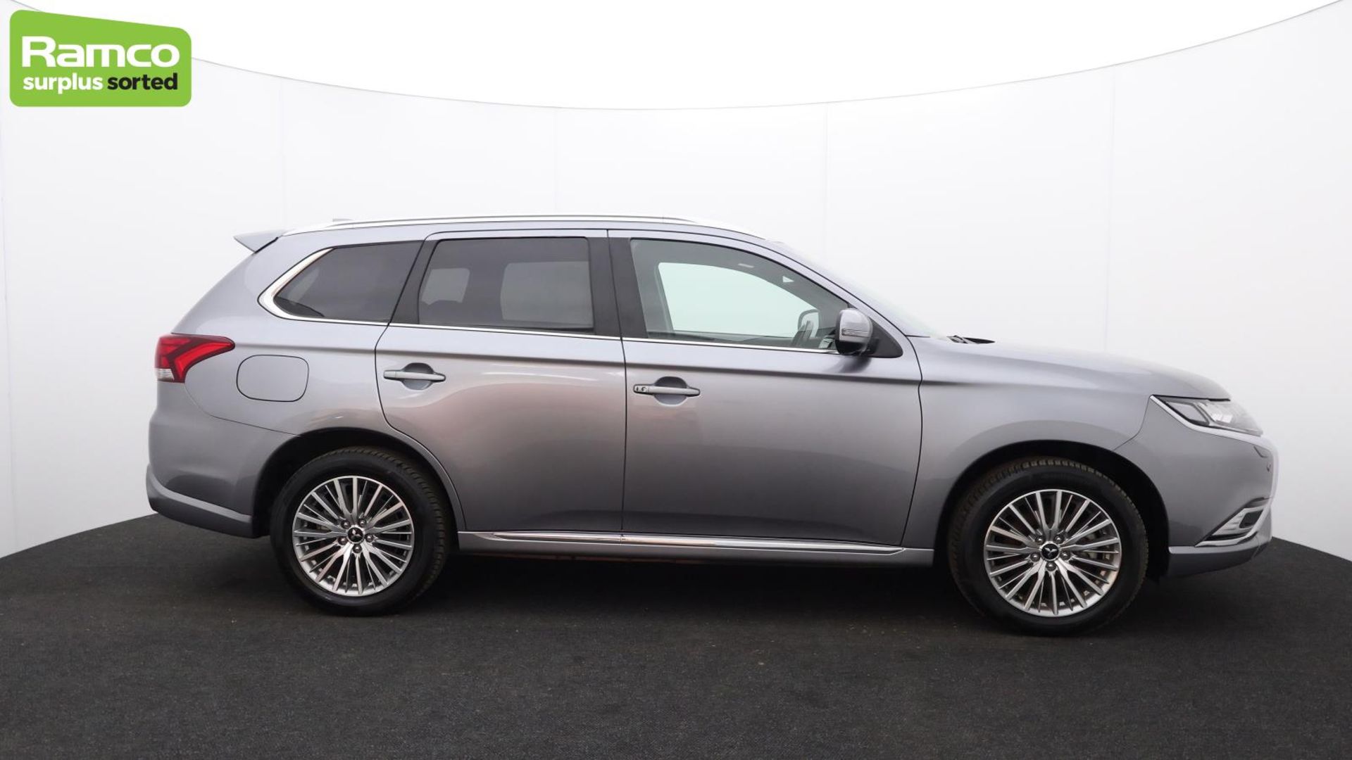 Mitsubishi Outlander 4HS PHEV CVT Estate - WN20 YFS - Image 4 of 52