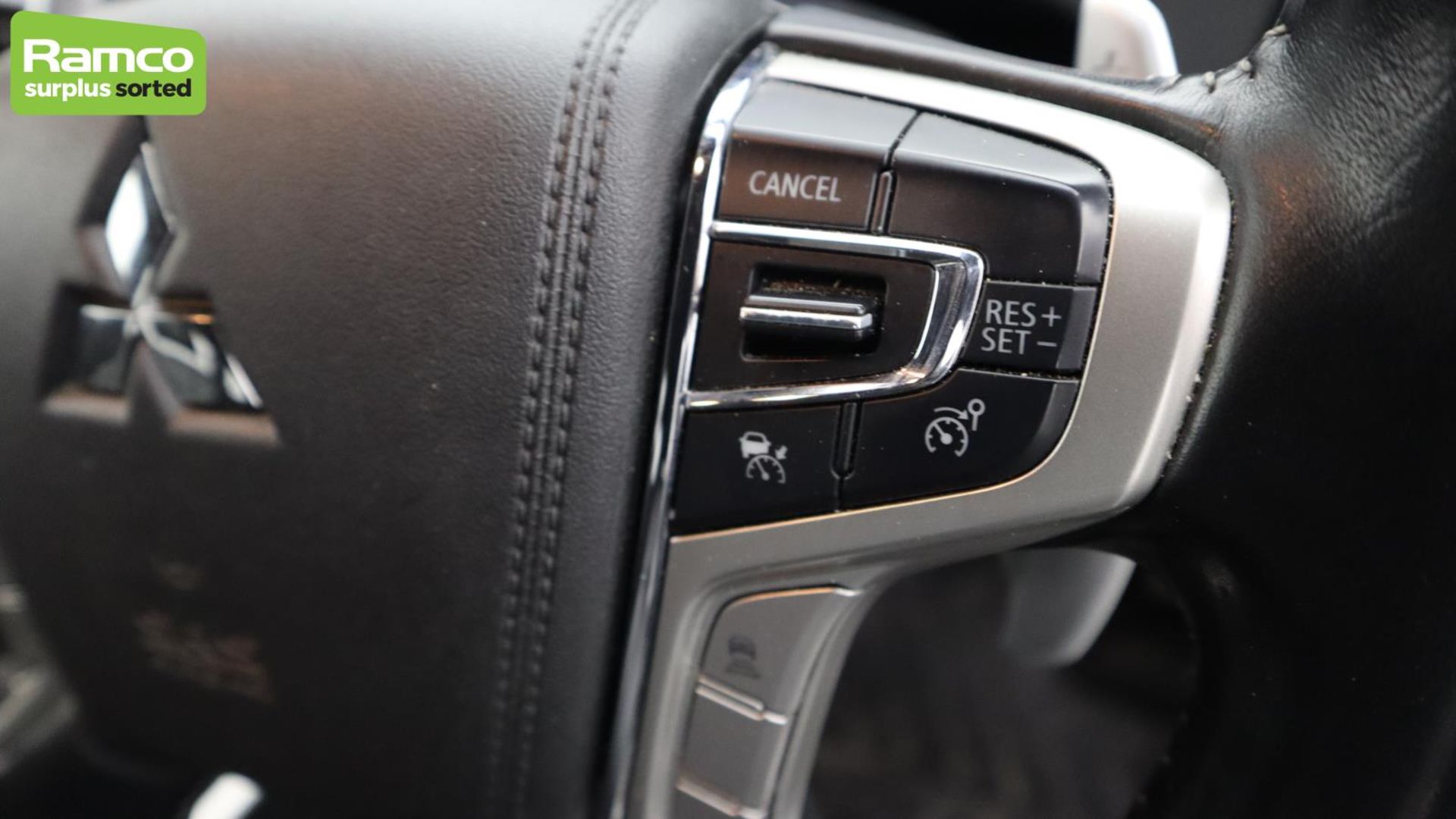 Mitsubishi Outlander 4HS PHEV CVT Estate - WN20 YGA - Image 19 of 45
